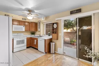 Photo #4: 6963938 Listing