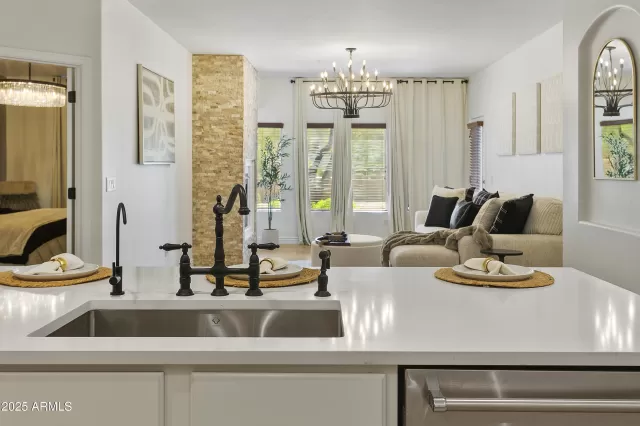 MLS: 6963973 Condo For Sale