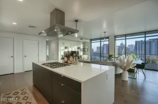 Photo #4: 6964019 Listing 