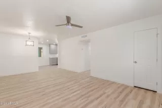 Photo #5: 6964094 Listing 