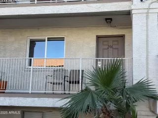 Photo #5: 6964421 Listing 