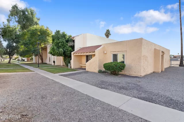 MLS: 6964537 Condo For Sale