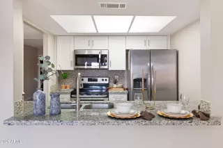 Photo #5: 6964537 Listing