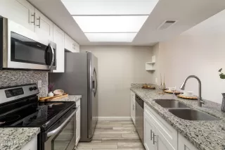 Photo #6: 6964537 Listing