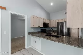 Photo #5: 6964612 Listing 