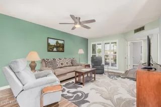 Photo #3: 6964615 Listing 