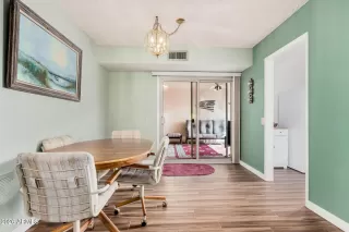 Photo #5: 6964615 Listing 