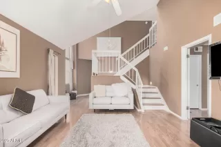 Photo #6: 6964736 Listing 