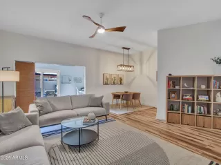 Photo #6: 6964790 Listing 