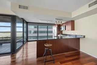 Photo #2: 6964856 Listing