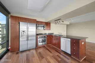 Photo #3: 6964856 Listing