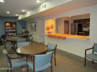 Photo #6: 6964918 Listing