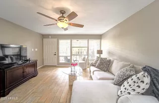 Photo #6: 6964985 Listing