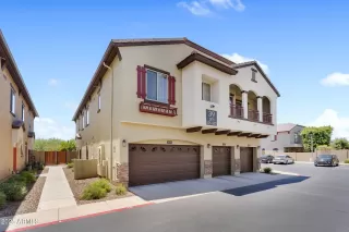 Photo #1: 6964991 Listing 