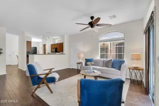 Photo #6: 6964991 Listing 