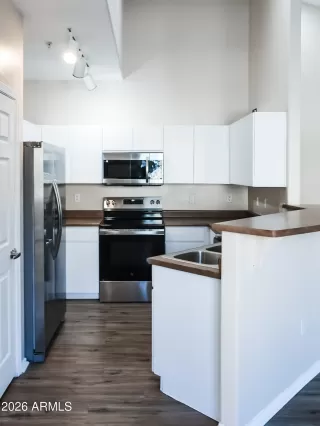 Photo #3: 6964997 Listing 