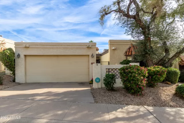 MLS: 6965028 Condo For Sale