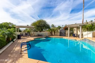 Photo #4: 6965028 Listing 