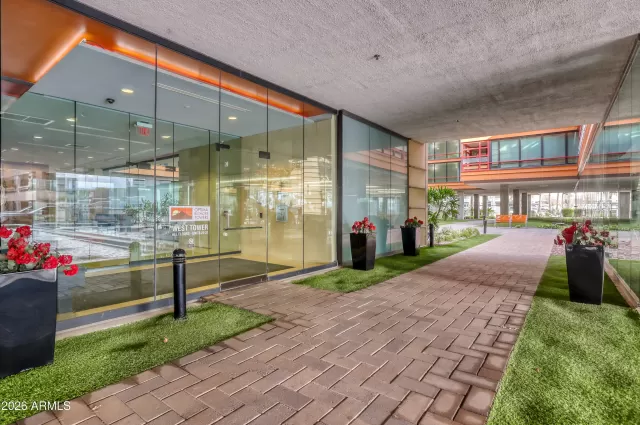 MLS: 6965040 Condo For Sale