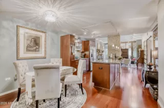 Photo #3: 6965040 Listing 