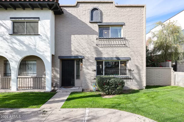 MLS: 6965044 Condo For Sale