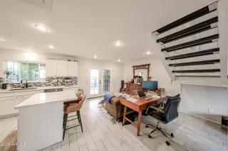 Photo #6: 6965044 Listing 