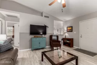 Photo #6: 6965065 Listing 