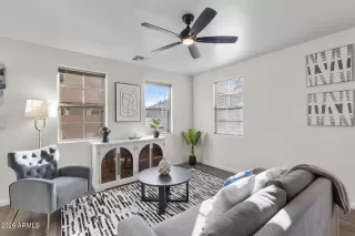 Photo #3: 6965124 Listing 