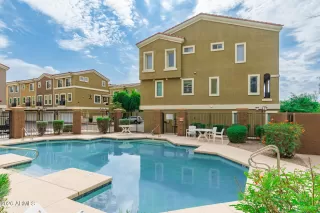 Photo #1: 6965270 Listing 