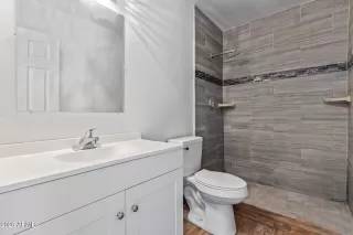 Photo #3: 6965344 Listing 