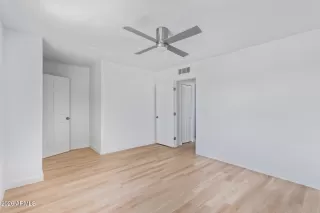 Photo #6: 6965344 Listing 