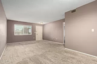 Photo #5: 6965390 Listing 