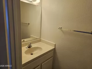 Photo #5: 6965479 Listing 