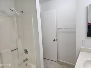 Photo #6: 6965479 Listing 