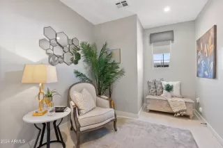 Photo #3: 6965486 Listing