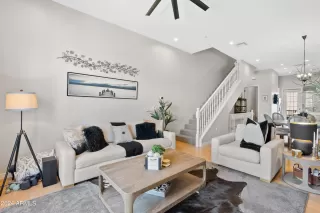 Photo #6: 6965486 Listing