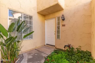 Photo #5: 6965667 Listing 