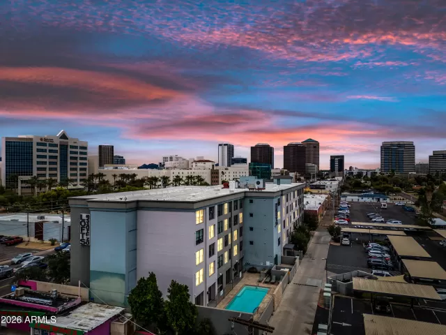 MLS: 6965686 Condo For Sale