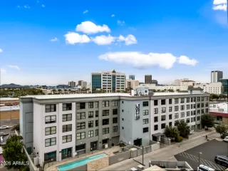 Photo #1: 6965686 Listing 