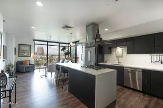 Photo #3: 6965739 Listing 