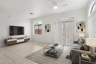 Photo #4: 6965797 Listing 