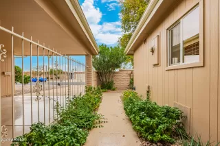 Photo #5: 6965995 Listing 