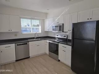 Photo #2: 6966091 Listing 