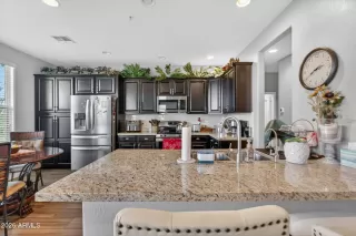 Photo #3: 6966153 Listing 