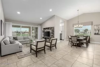 Photo #3: 6966154 Listing 