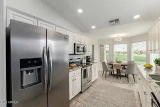 Photo #5: 6966154 Listing 