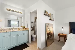 Photo #6: 6966160 Listing 