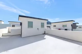 Photo #1: 6966278 Listing