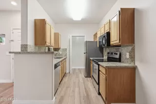 Photo #6: 6966283 Listing 