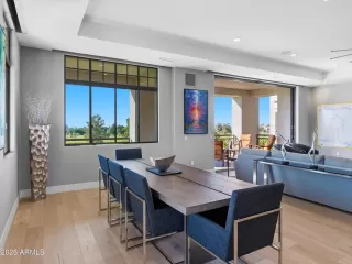 Photo #6: 6966317 Listing 